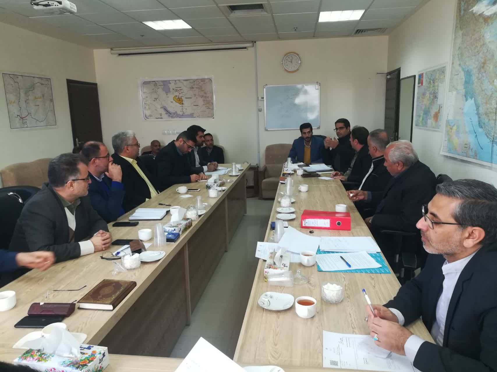 ذخایر کالاهای اساسی در خراسان جنوبی تکمیل شد/ پُخت نان با آرد کامل در درمیان و طبس