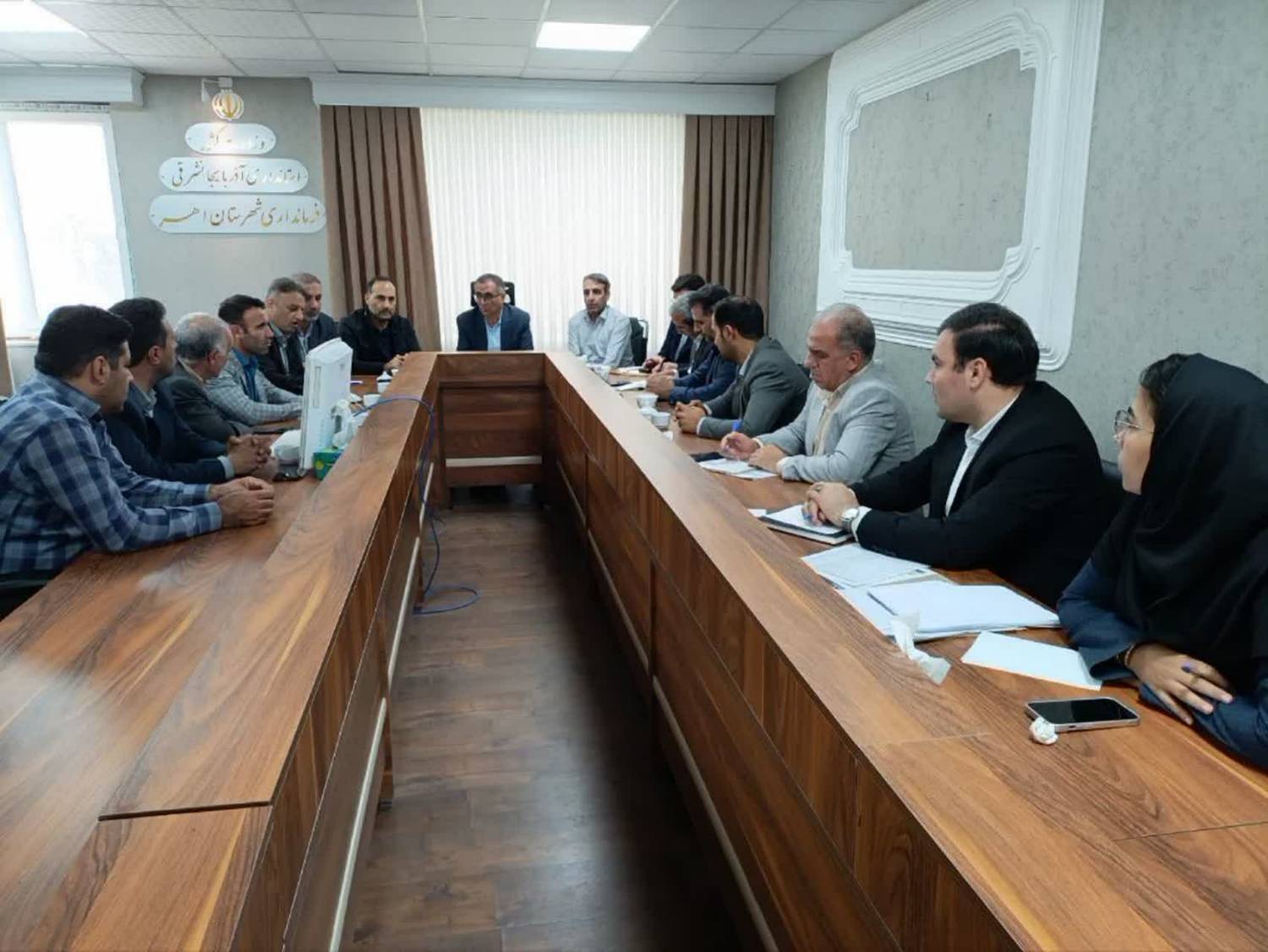 کیفیت نان و نظارت بر توزیع آرد در کارگروه ساماندهی آرد و نان اهر بررسی شد