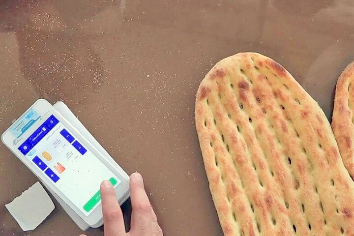 مسئولین غیر مرتبط؛ مصرف آرد با نانیو کاهش یافته/ مسئولین مرتبط؛ مصرف هیچ تغییری نکرده! 